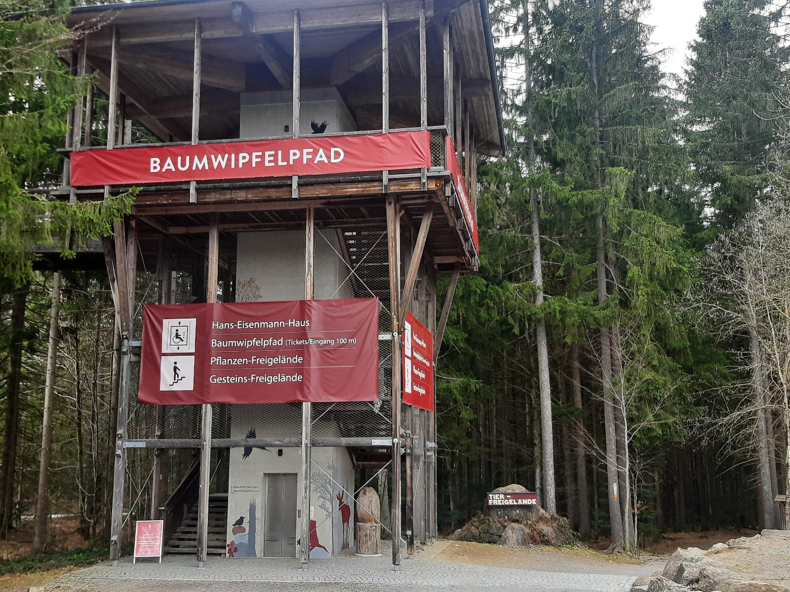 Blockhaus am Baumwipfelpfad in Neuschönau