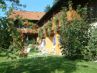 Pension St. Georg mit Restaurant Moststüberl in Bad Griesbach i. Rottal