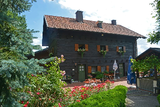 Pension St. Georg mit Restaurant Moststüberl in Bad Griesbach i. Rottal