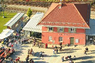 Übernachtung im nostalgischen Bahnwaggon in Bogen