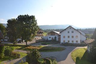 Hans-Girgl-Hof in Langdorf