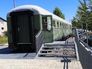 Übernachtung im nostalgischen Bahnwaggon in Bogen