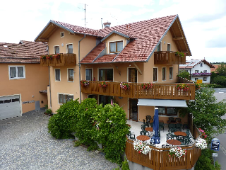 Gasthof-Pension-Metzgerei Jäger in Michelsneukirchen